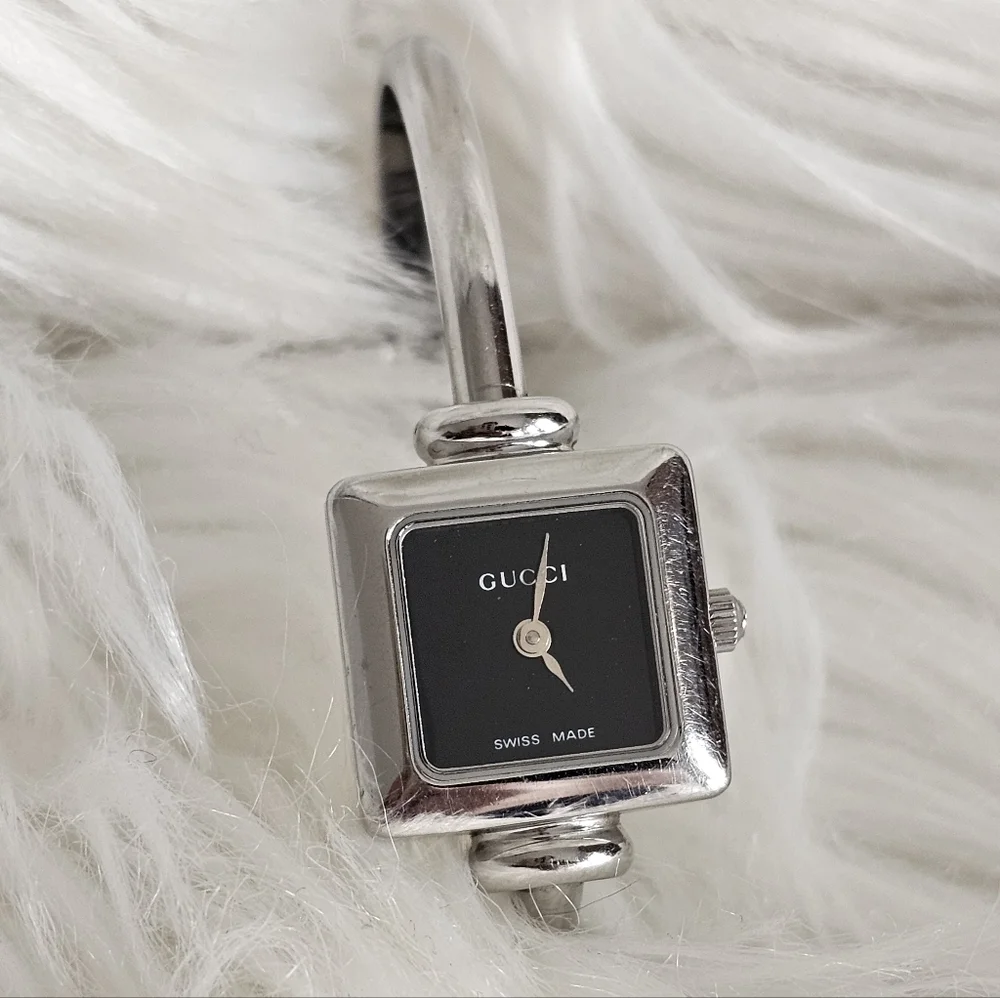 ❌SOLD ❌ 🖤 Gucci Watch 🖤 - Picture 8 of 9